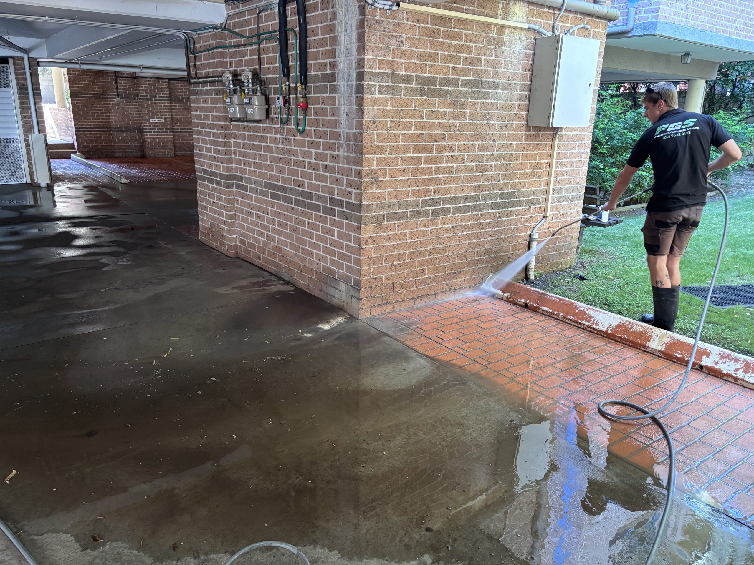 Strata cleaning